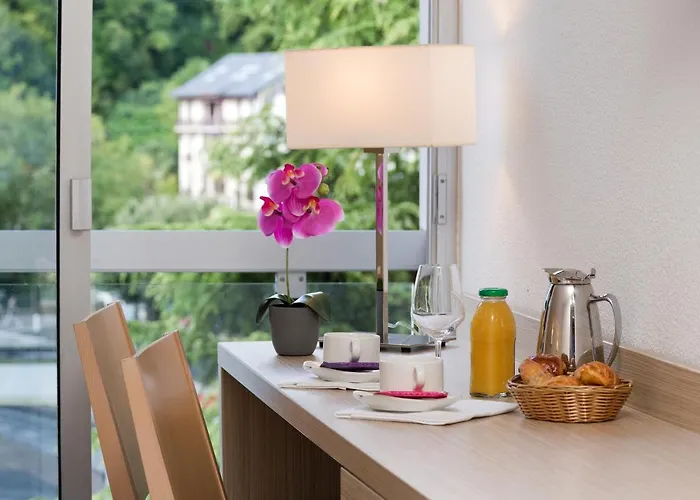 Le Mediterranee ホテル