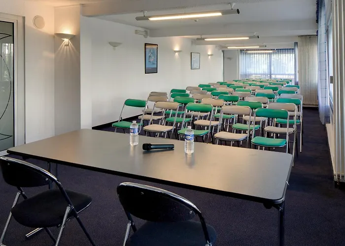 Le Mediterranee ホテル 4*