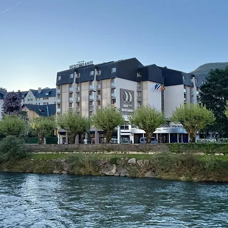 Le Méditerranée 4*