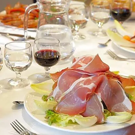 Le Mediterranee לורדה