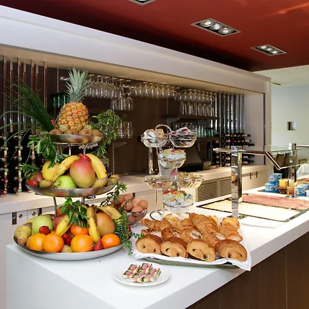 Le Mediterranee Hotel Lourdes
