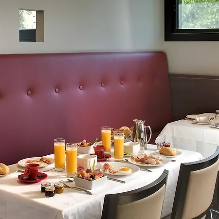 Le Méditerranée 4*