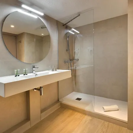 Le Méditerranée Hotel Lourdes