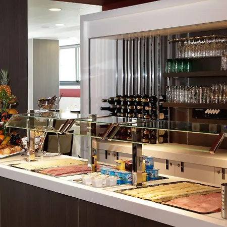 Le Méditerranée 4*